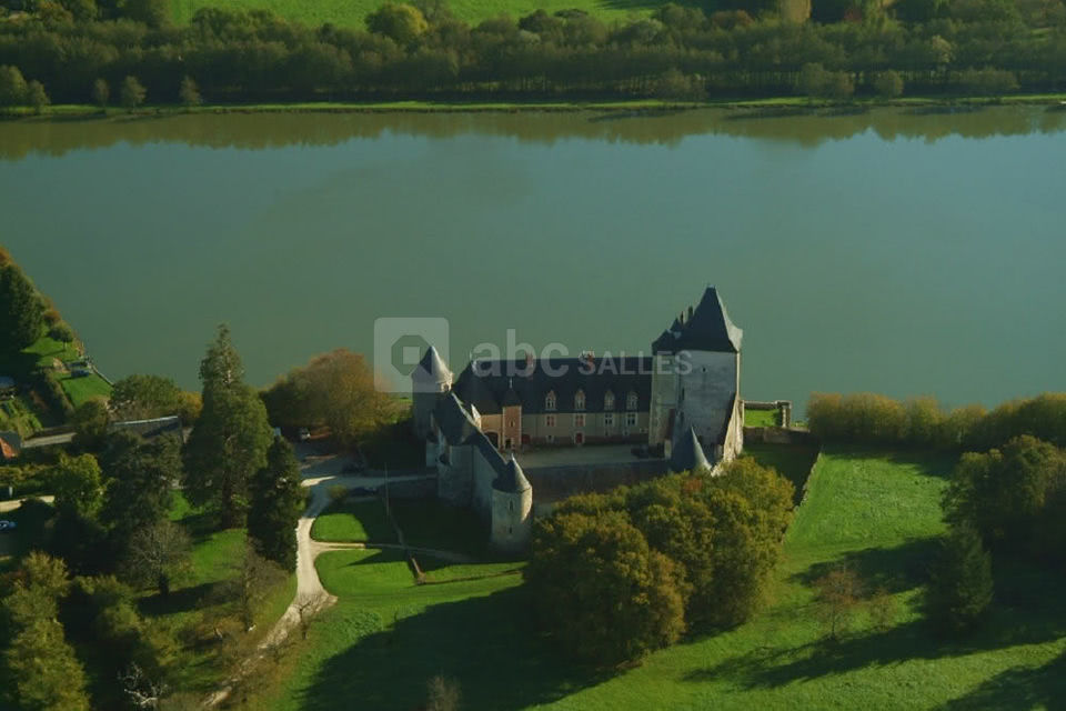 Château de La Chapelle-d'Angillon