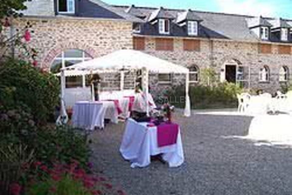 Manoir de Trouzilit