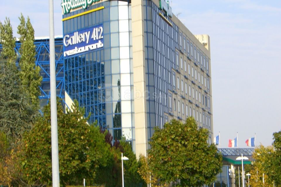 Facade holiday inn dijon