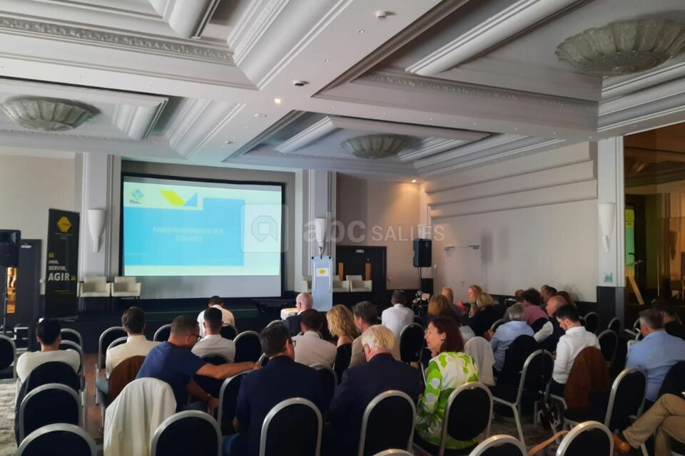 PASINO GRAND / Conférence
