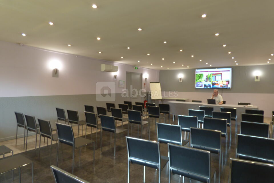 Salle Mozart insonorisé et avec écran TV