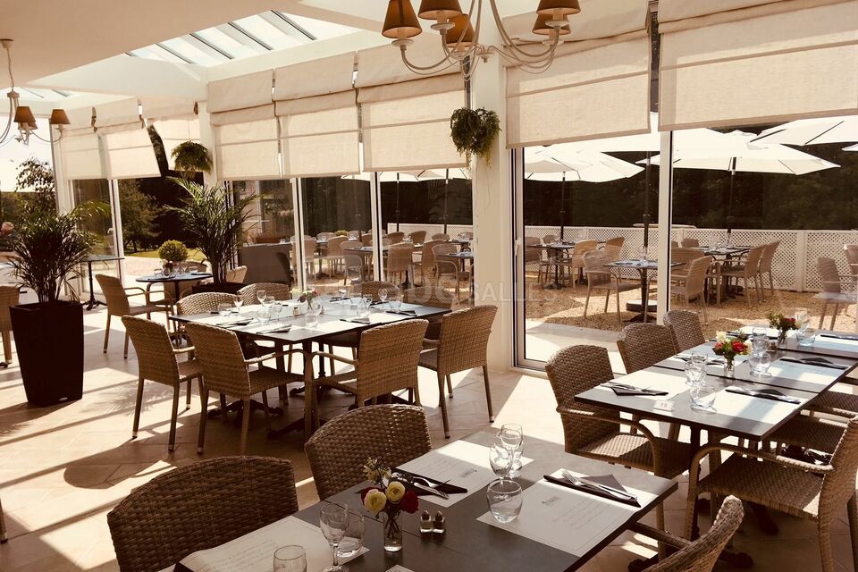 VERANDA RESTAURANT