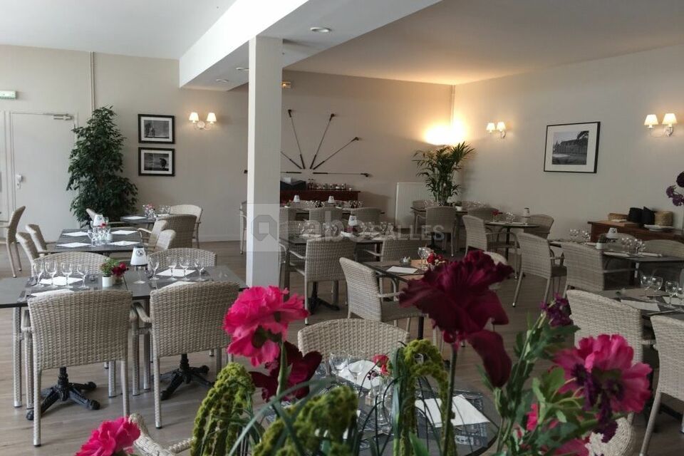 SALLE DU RESTAURANT