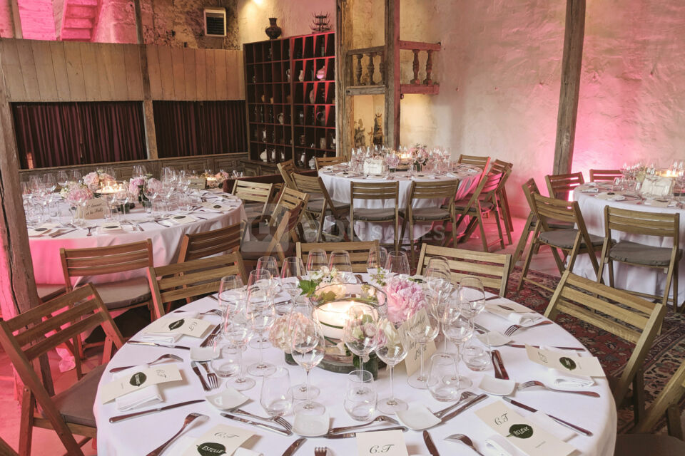 Repas de mariage dans le théâtre