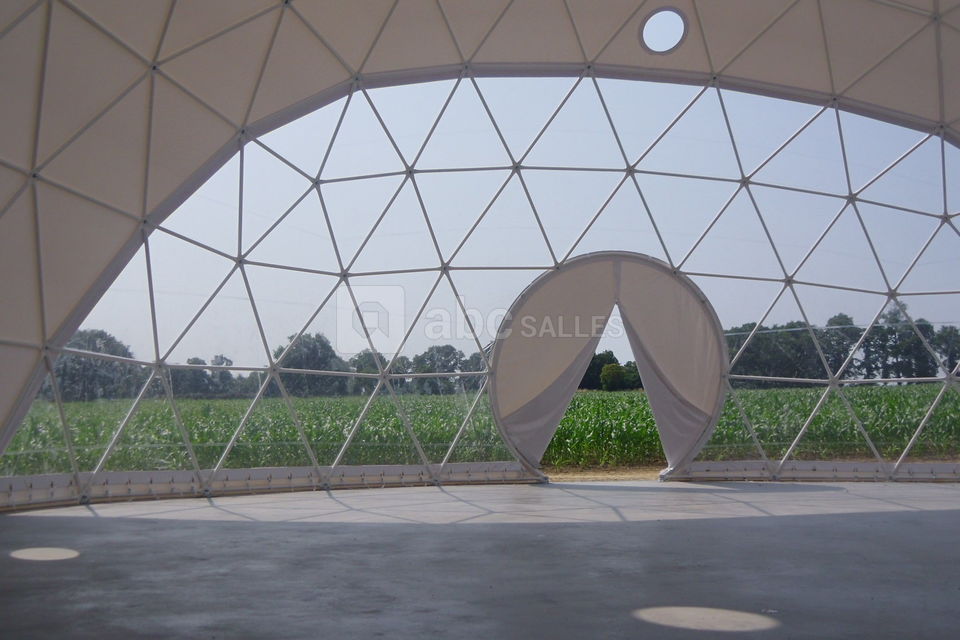 Vue panoramique intérieur du dôme