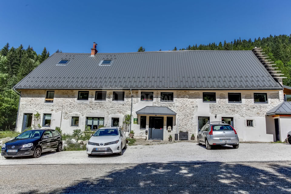 La Grange Aux Fées