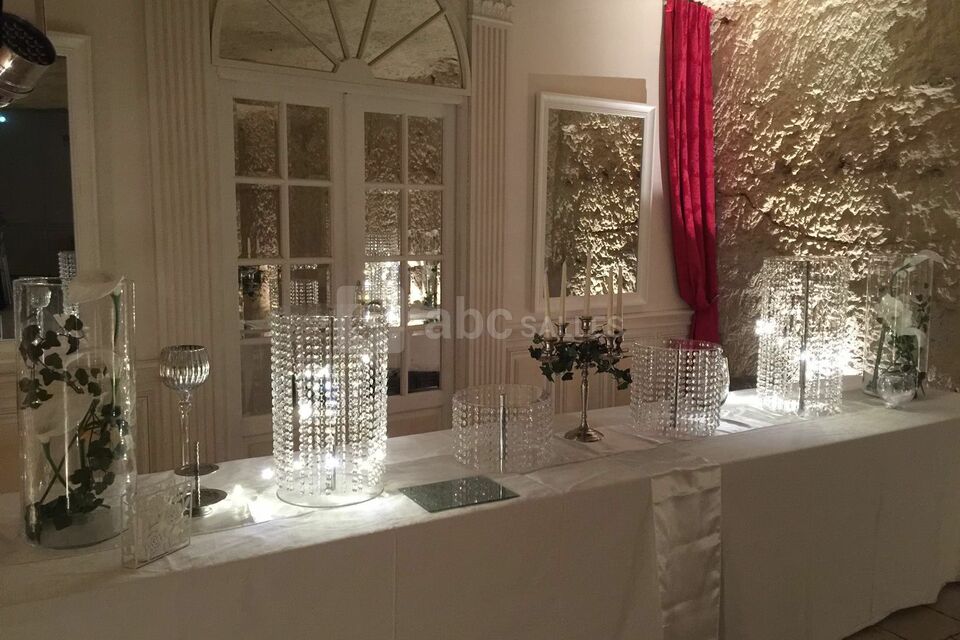 La Grotte de la Roche Aux Fées