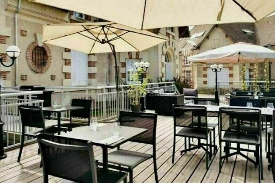 Terrasse accessible par le restaurant