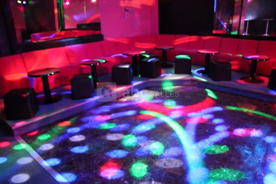 L'Inconnu Cabaret & Dancing