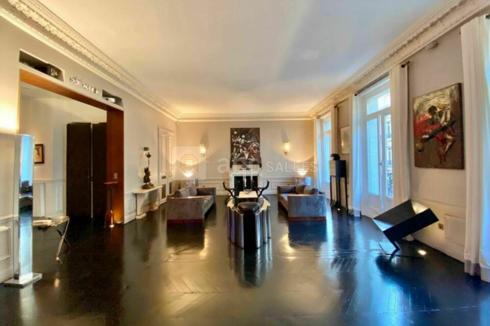 Appartement Le Loft Triangle d’Or Champs Elysées