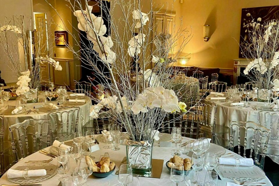 Diner assis pour 60 personnes