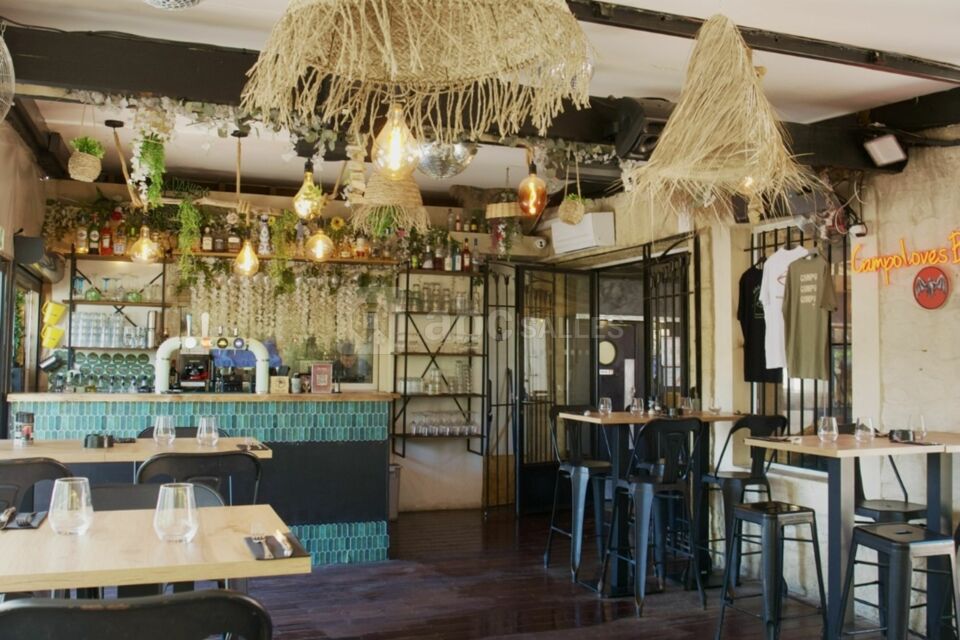 Patio bar exterieur