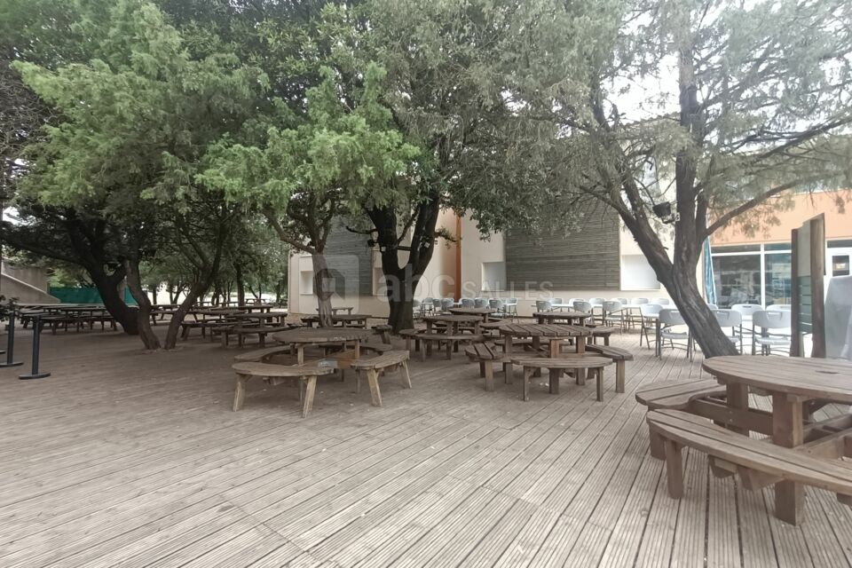 Terrasse côté hôtel