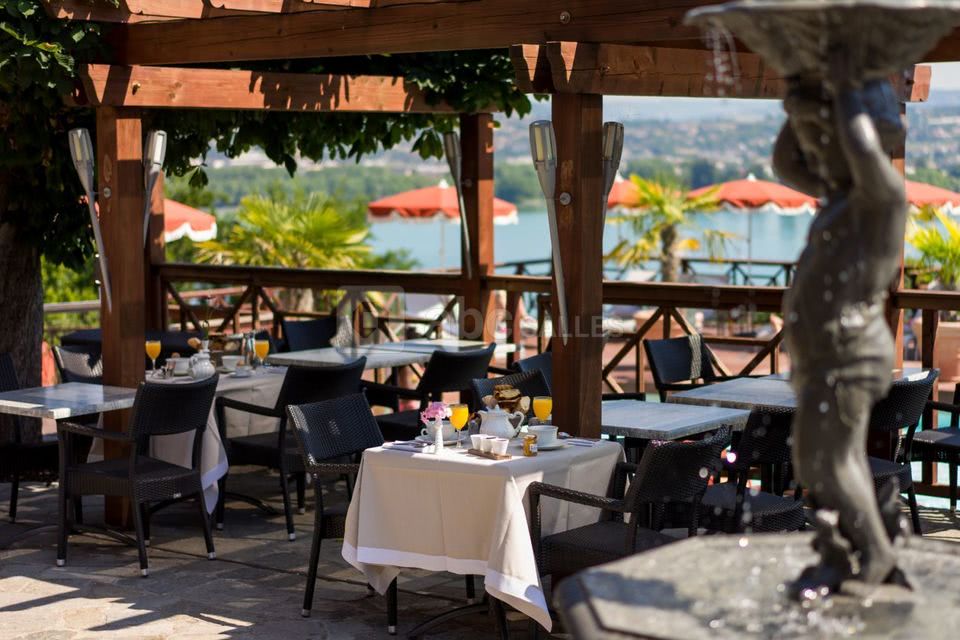 Les Trésoms Lake & Spa Resort