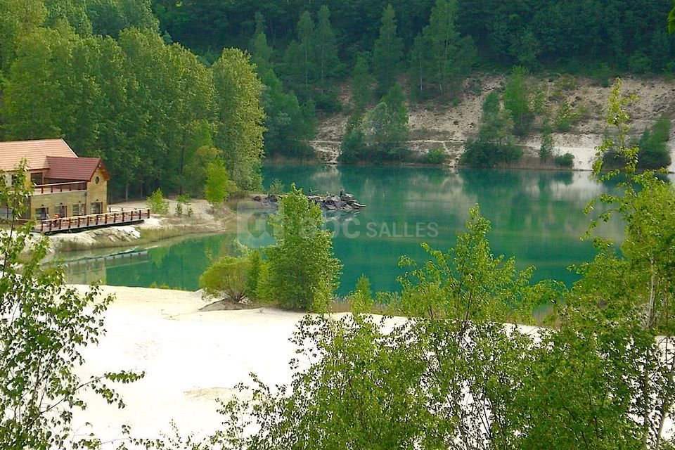 Restaurant face au lac