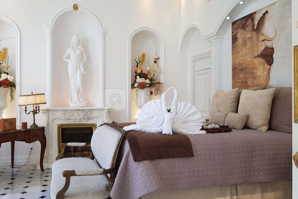 White House Cannes - Luxury Villa Rental