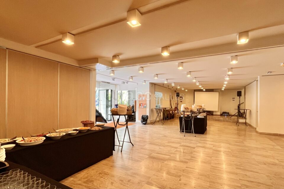 Salle cocktail 180m2 modulable - Configuration cocktail