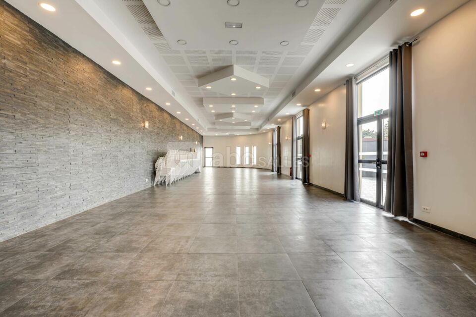 Salle de reception 77 Mary d'Arvigny LE PATIO 160 pers