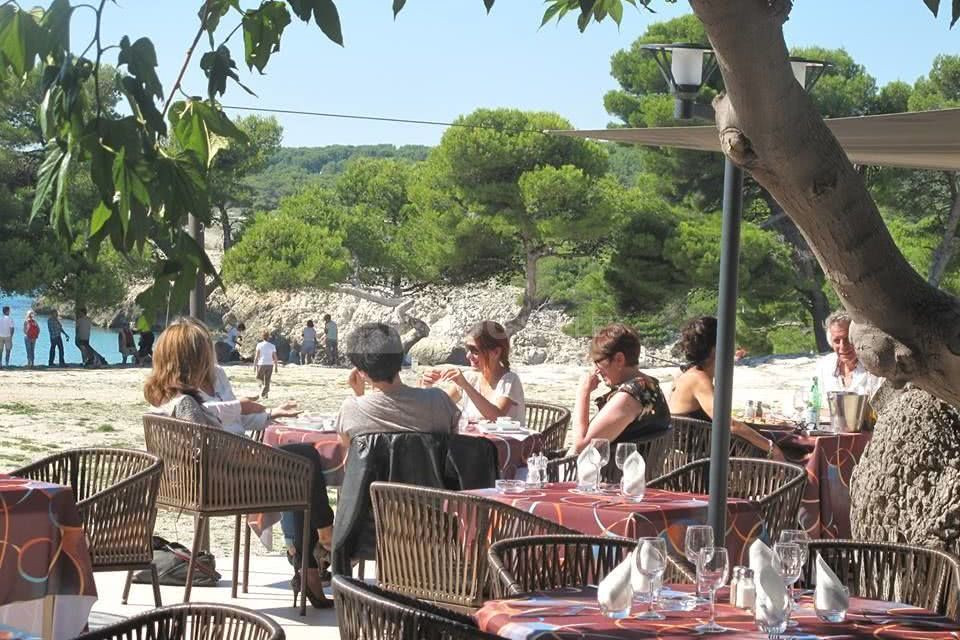 Les Ombrelles