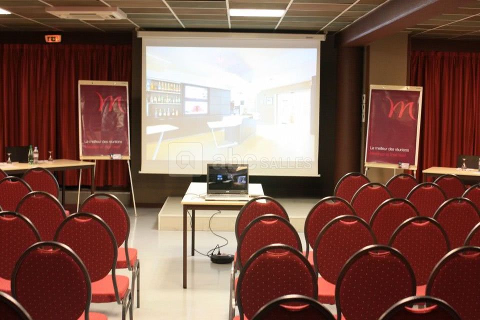 Salle Colomban disposition en théâtre