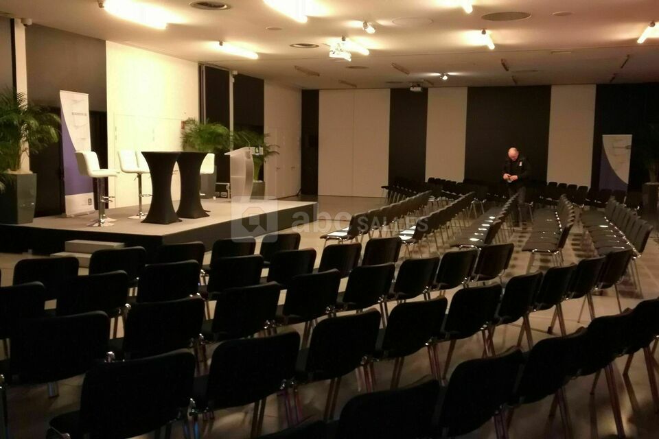 Configuration conférence - 5 salons VIP