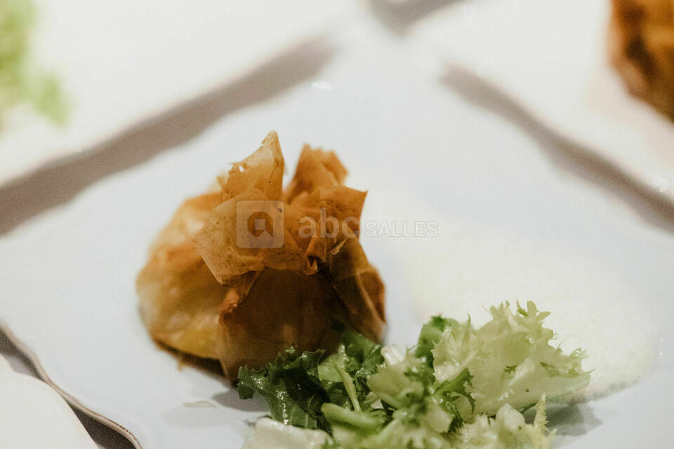 Croustillant poire curé nantais, et son émulsion au thym