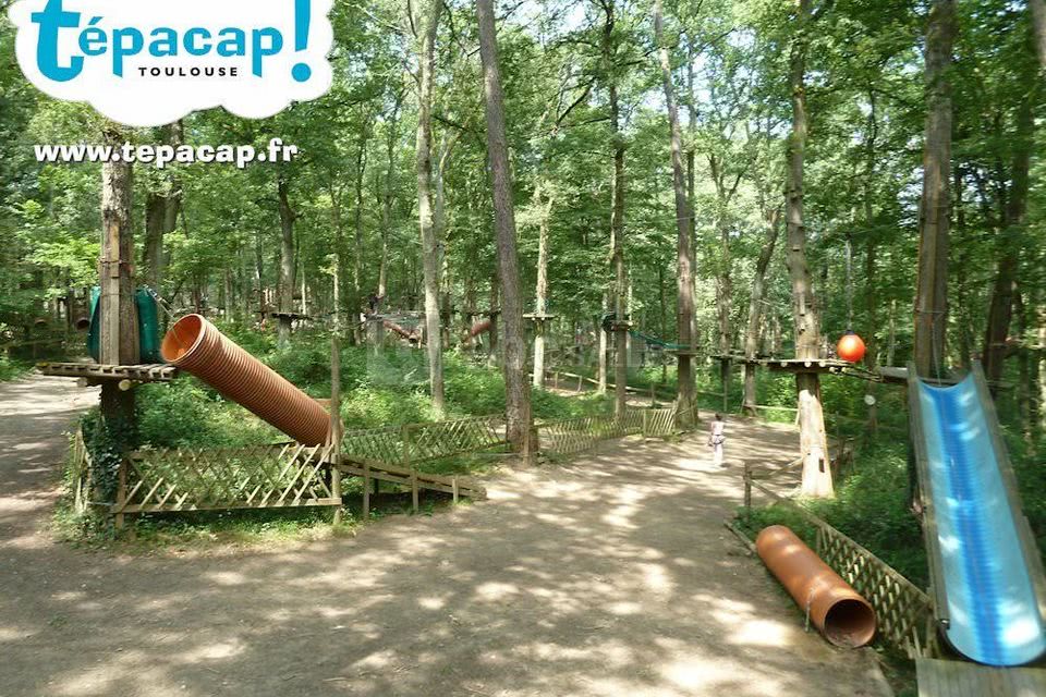 A tépacap, découvrez des sensations uniques face au vide, à l'obscurité et à la glisse !