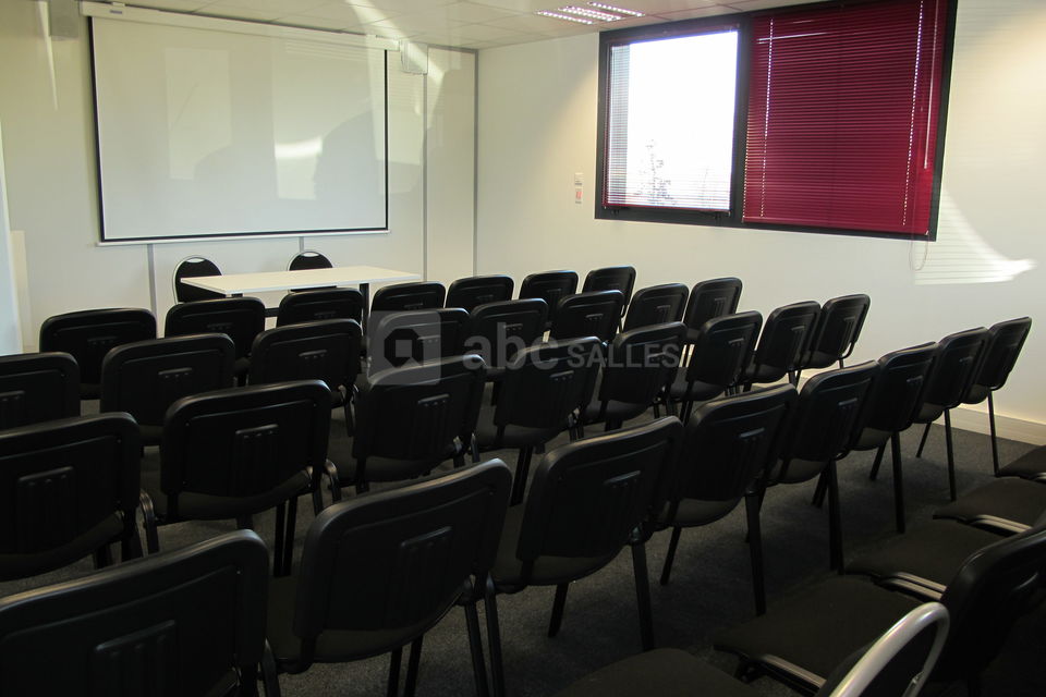 Salle 50 chaises