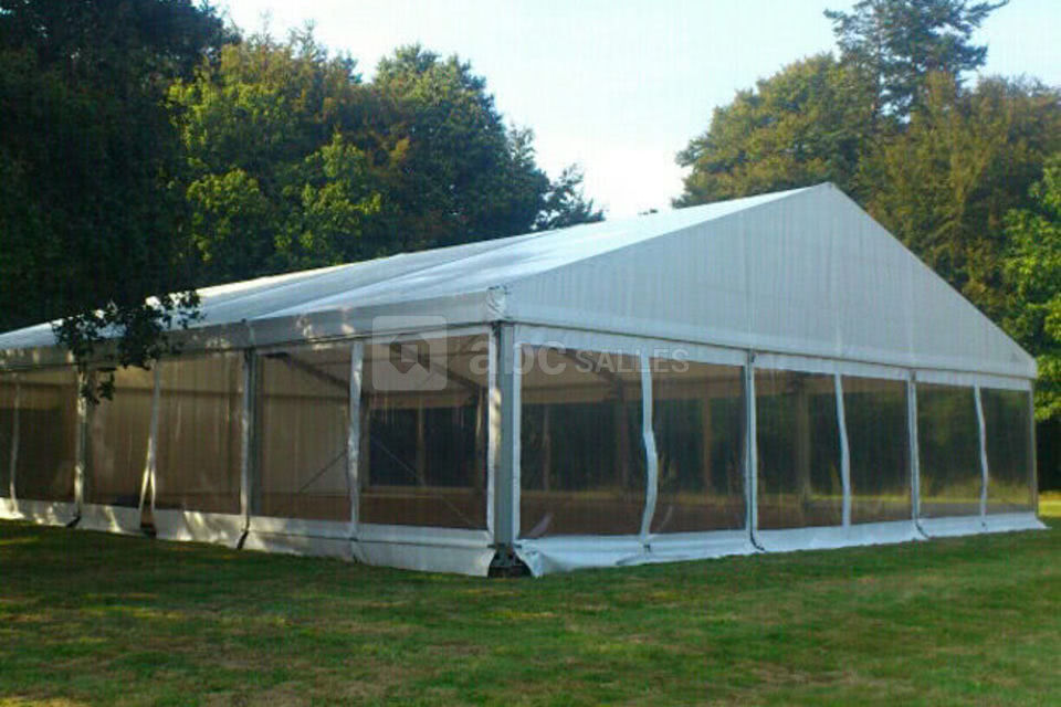 Exemple de chapiteau en 15m de large