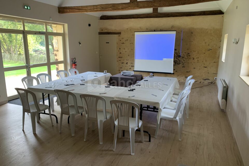 Salle de Séminaire de 12 à 25 personne en U