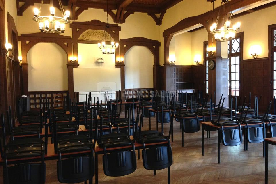 Salle magistrale