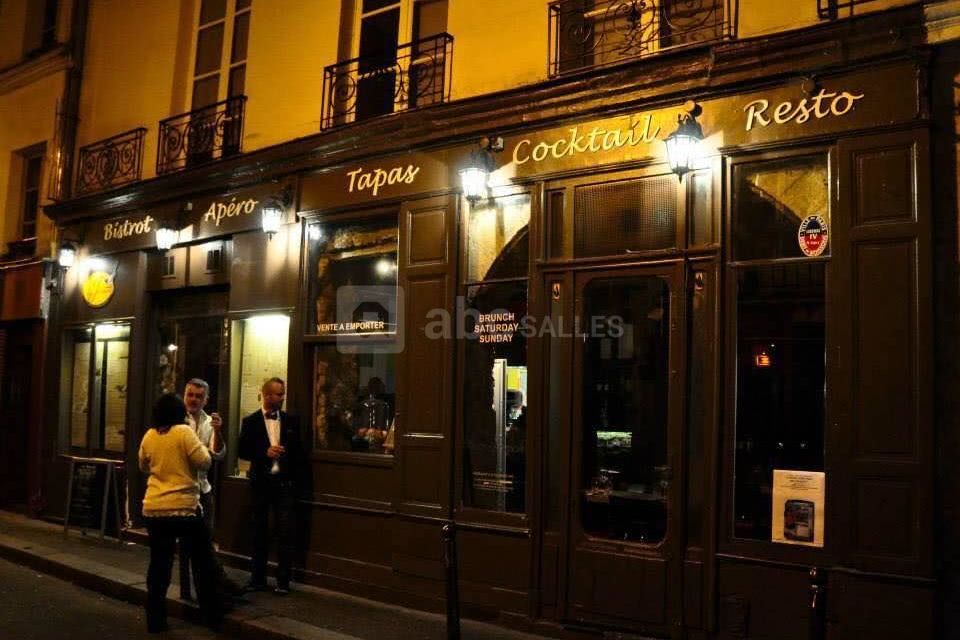 Vue exterieure nocturne