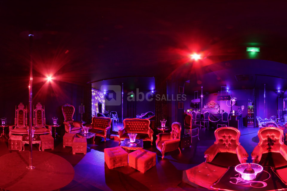 Strip Café