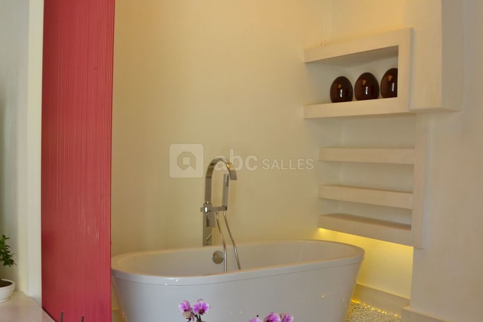 Suite Orchidée Master bedroom baignoire