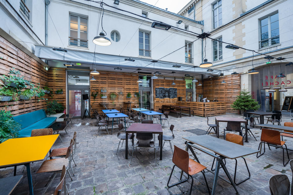 Le Café Cache