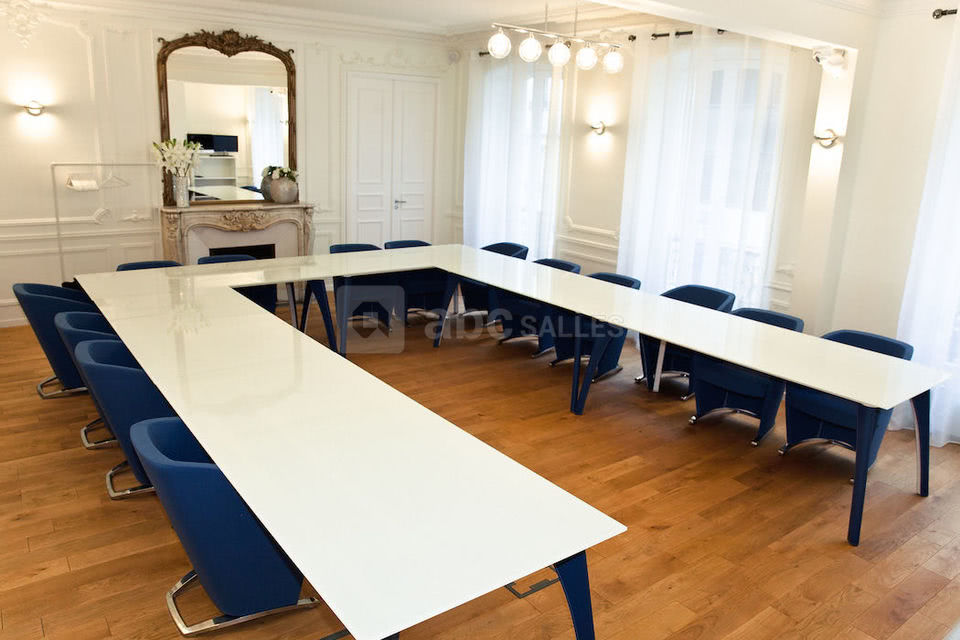 Paris Artois, Luxury Club Salle de Formation