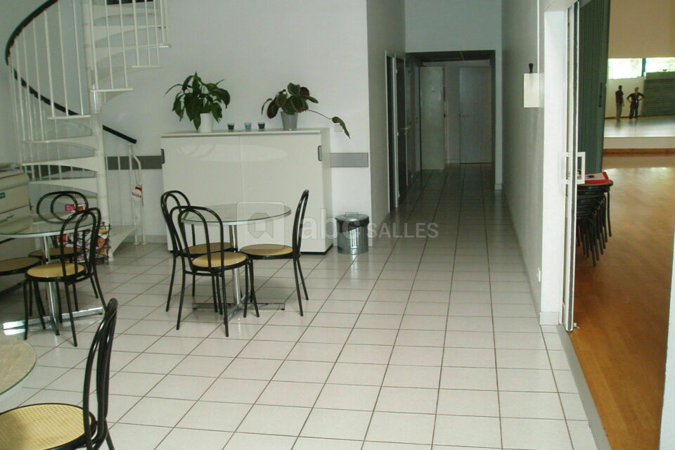 Entrée dans l'école