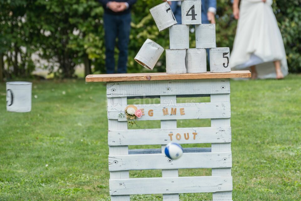 Jardin clos avec chamboule-tout pour se détendre en réception, réunion et séminaire