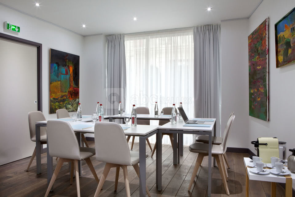 Salle de réunion - disponible pour les réunions, des afterworks  ou boutique ephemere