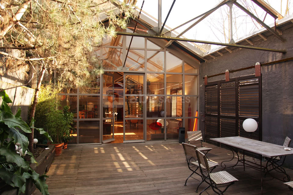 Le patio de 60 m2, calme et intimiste.