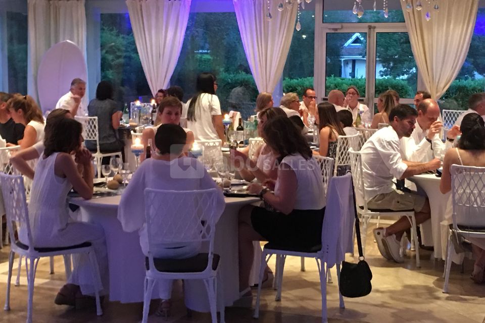 Pour Un Jour Pour Un Soir