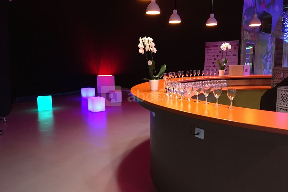L'Espace 111