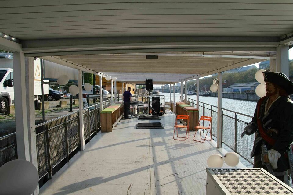 The Loftboat