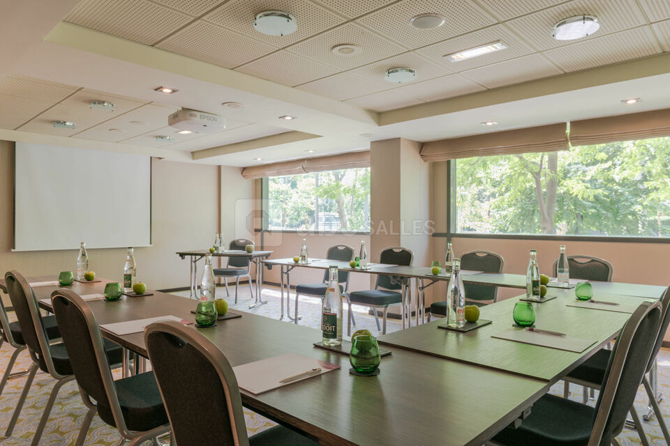 Hôtel Crowne Plaza Paris Neuilly