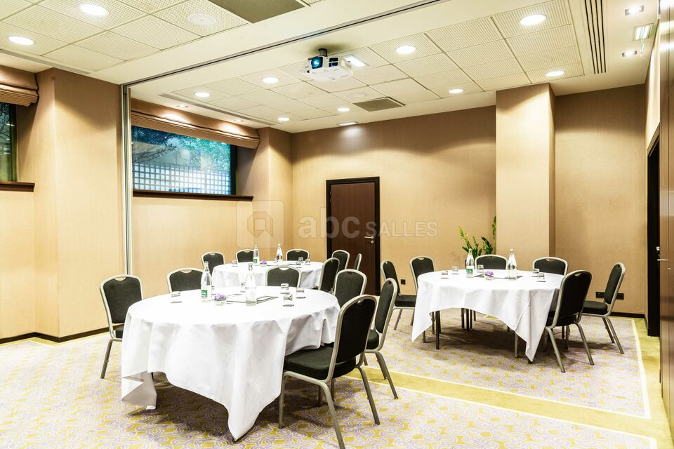 Hôtel Crowne Plaza Paris Neuilly