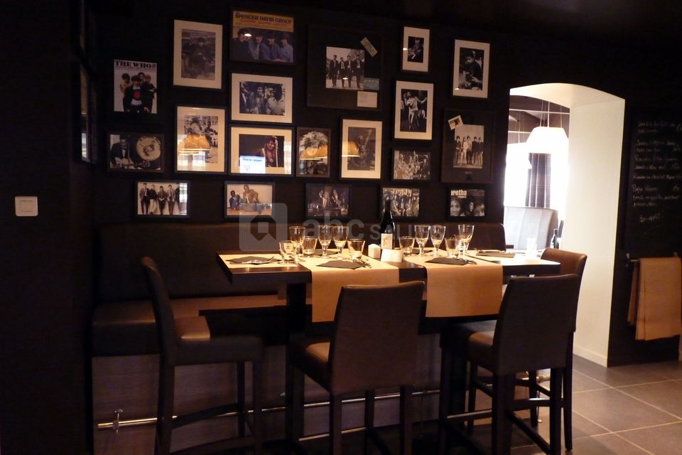 Table hote