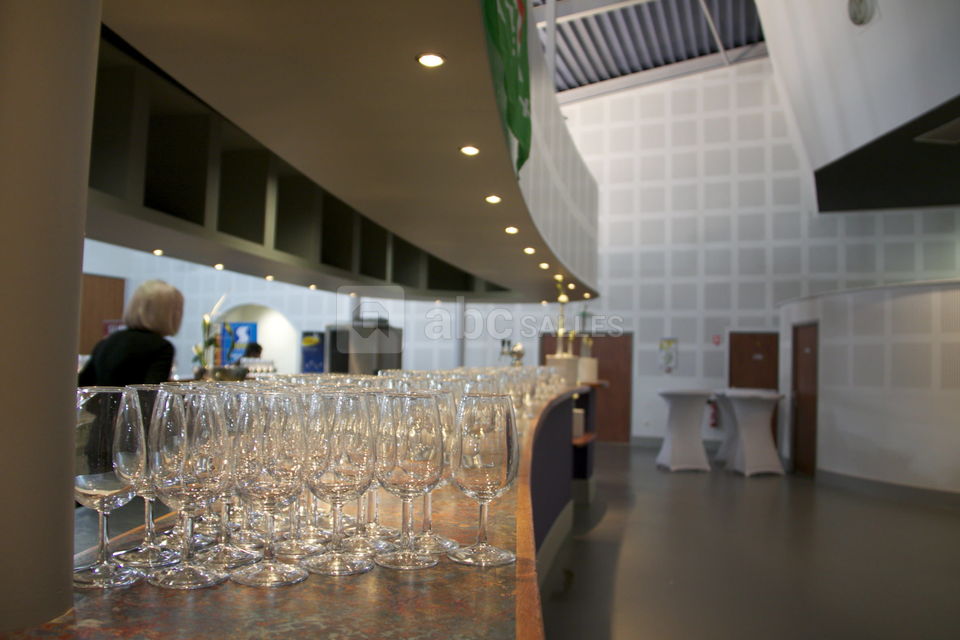Bar 2