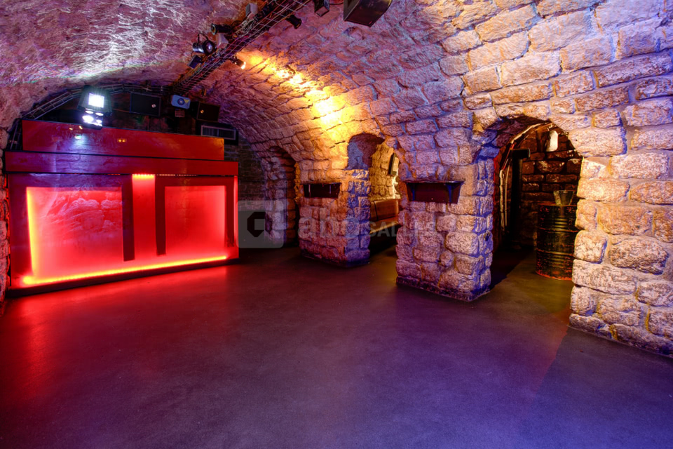 Bar III