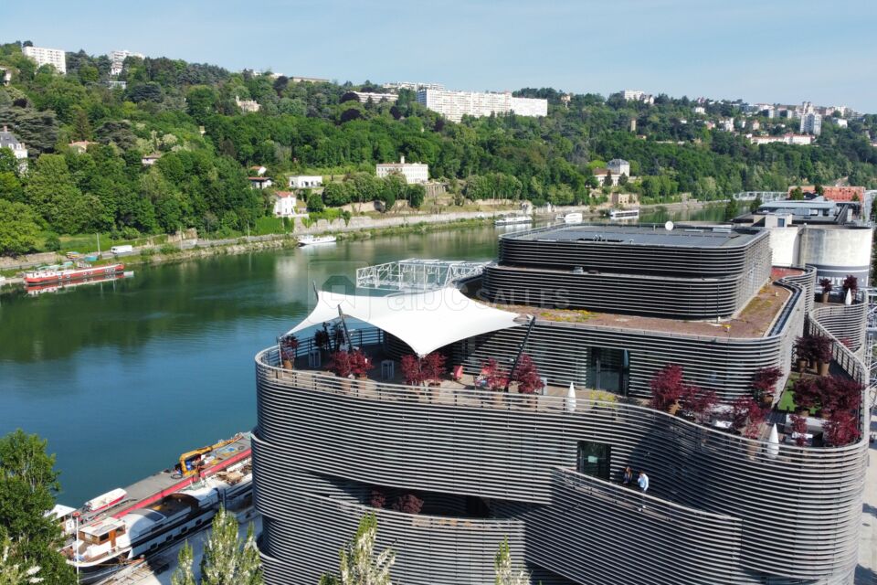 Rooftop 52, vue sur la Saône