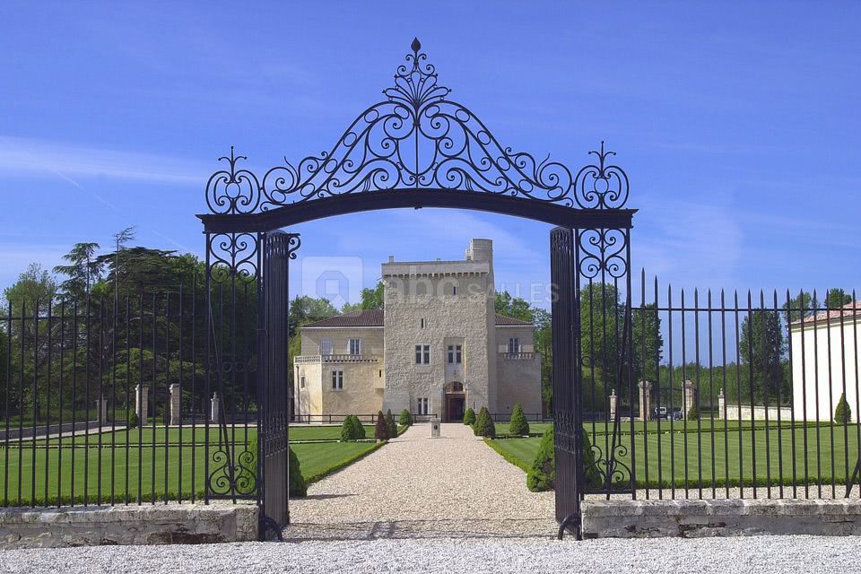 Château la Tour Carnet